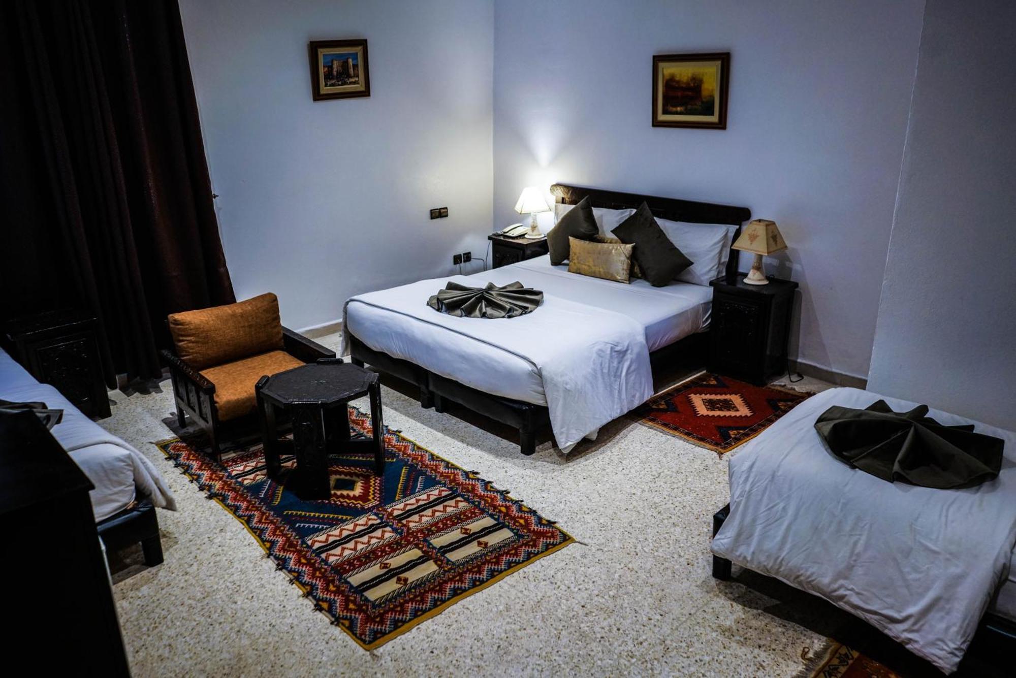 Hotel La Perle Du Sud Ouarzazate Exteriör bild